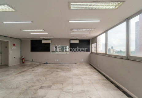 Image 28 - 1037884