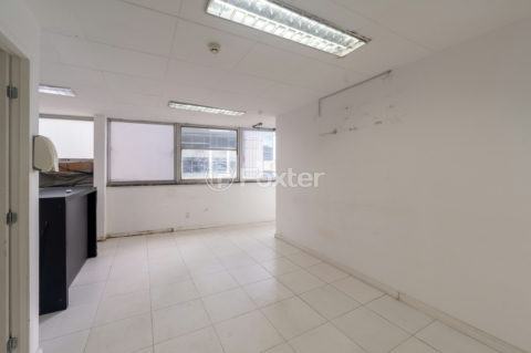 Image 9 - 1037884