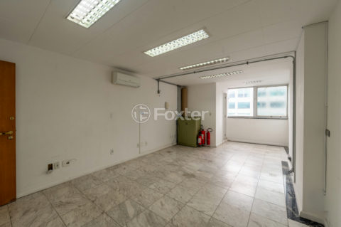 Image 8 - 1037884