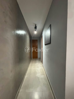 Image 2 - 1037895