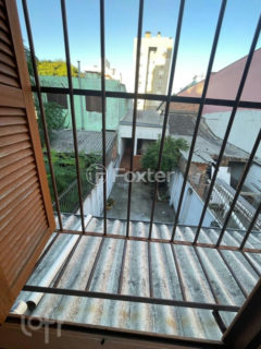Image 5 - 1037896