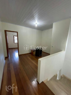 Image 7 - 1037896