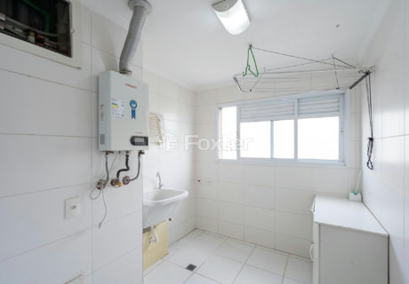 Image 34 - 1037903