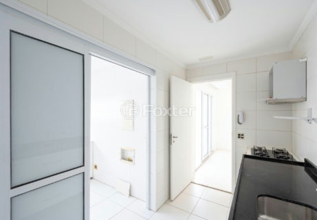 Image 32 - 1037903