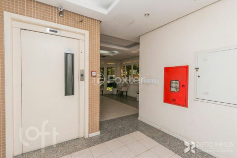 Image 21 - 1037911