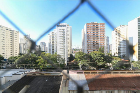 Image 17 - 1037954