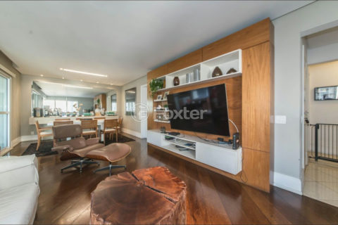Image 3 - 1037954