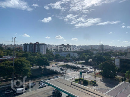 Image 7 - 1037960