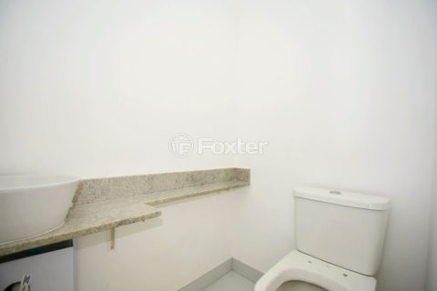 Image 21 - 1038078