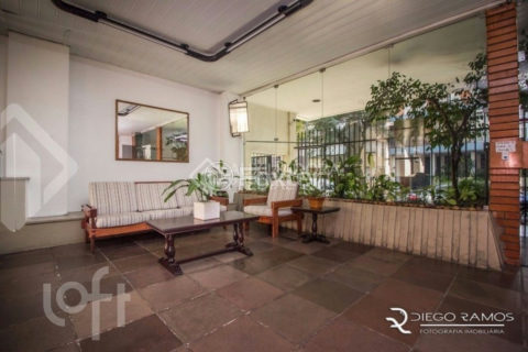 Image 35 - 1038082