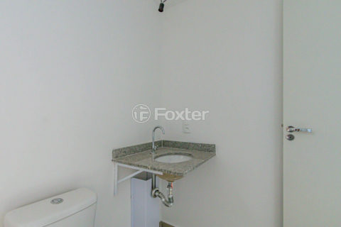 Image 20 - 1038084