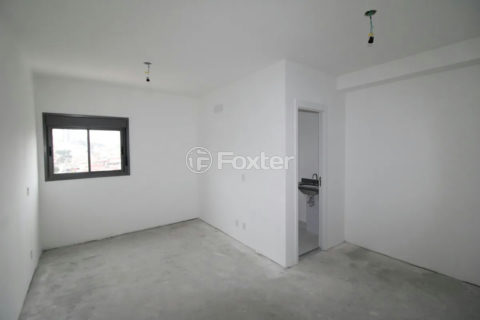 Image 42 - 1038086
