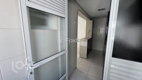 Image 9 - 1038094