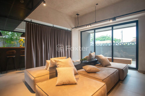 Image 28 - 1038144