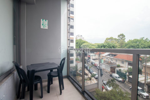 Image 10 - 1038144