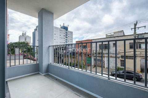 Image 8 - 1038167