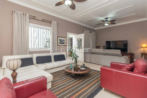 Image 34 - 1038201