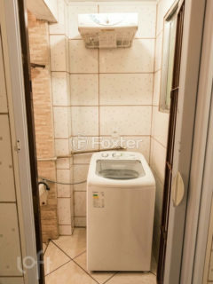 Image 8 - 1038204