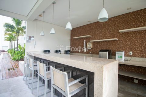 Image 32 - 1038205