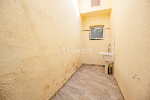 Image 33 - 1038207