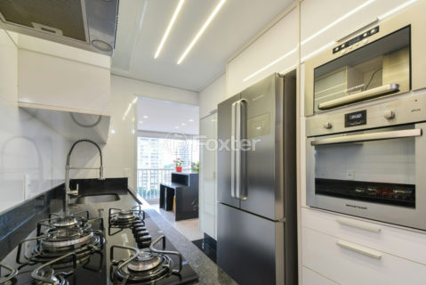 Image 38 - 1038208