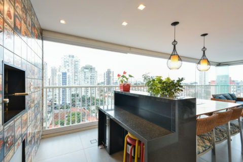 Image 14 - 1038208