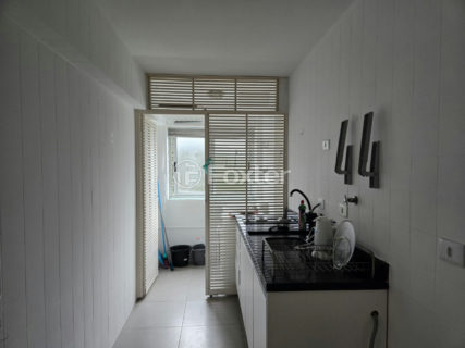 Image 7 - 1038210