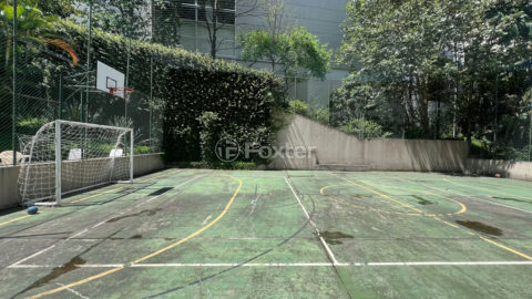 Image 68 - 1038211