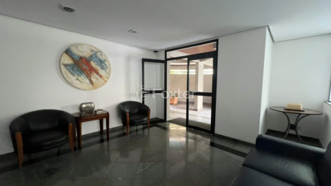 Image 72 - 1038211