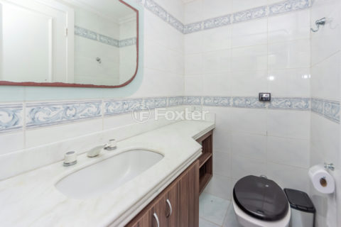 Image 34 - 1038212