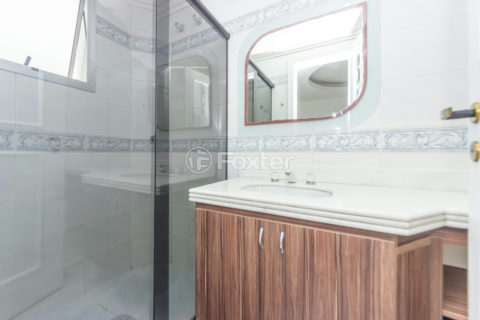 Image 33 - 1038212