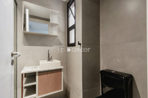 Image 31 - 1038220