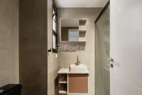 Image 34 - 1038220