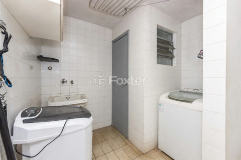 Image 35 - 1038224