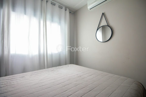 Image 19 - 1038227