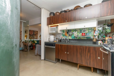Image 17 - 1038230
