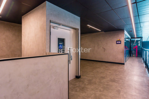 Image 24 - 1038232