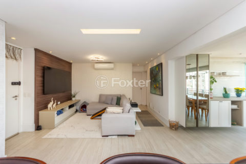 Image 2 - 1038251