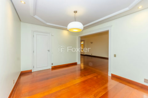 Image 7 - 1038252