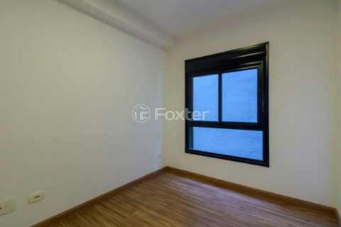 Image 20 - 1038253