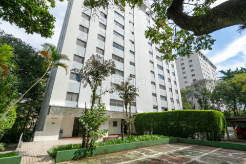 Image 29 - 1038255