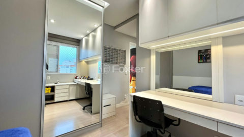 Image 32 - 1038256