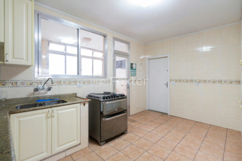 Image 27 - 1038274