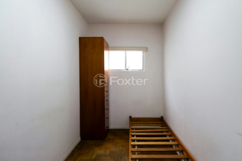 Image 30 - 1038274