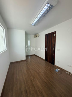 Image 3 - 1038275