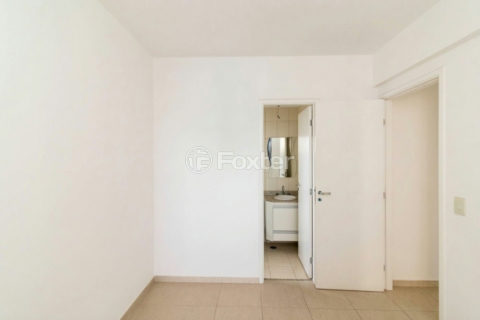Image 7 - 1038280