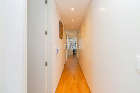 Image 36 - 1038284
