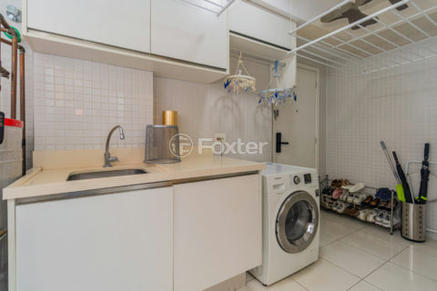 Image 35 - 1038284