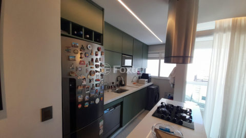 Image 3 - 1038294