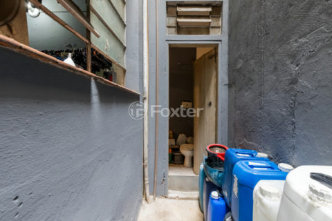 Image 33 - 1038295